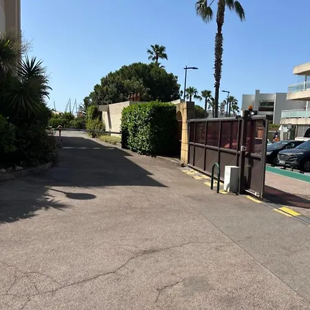 Charmant Studio Villeneuve-Loubet