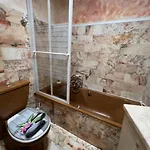 Charmant Studio Apartment *